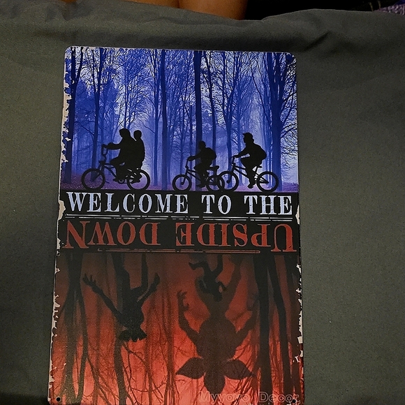 Stranger Things Decorative Aluminum Sign - Picture 1 of 4